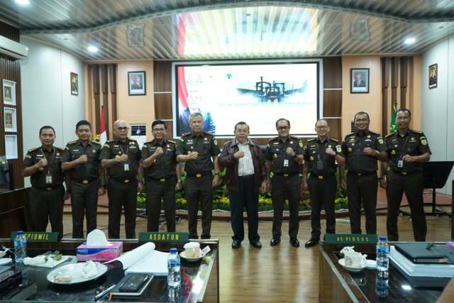 Kunker ke Kejati Sumut, Mangihut Sinaga Ajak Jaksa Diskusi Isu dan Perkembangan RUU KUHAP