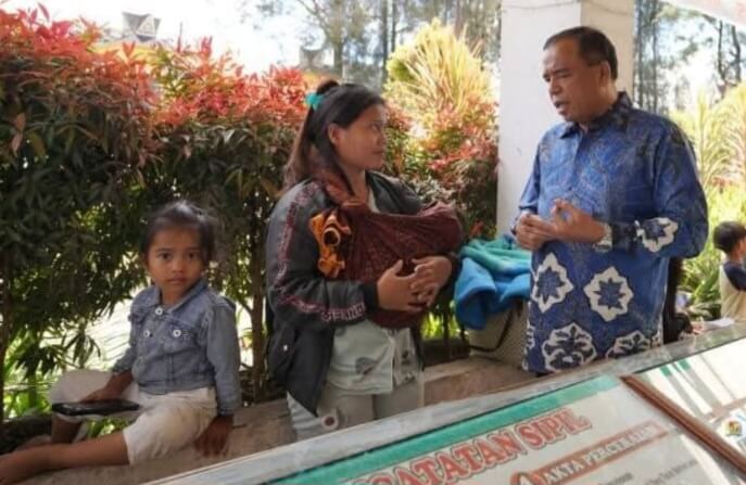 Bupati Karo Kawal Langsung Pelayanan Dukcapil sebagai Respon Aduan Warga