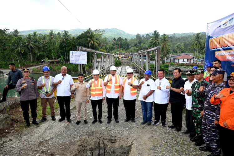 Bobby Nasution Akan Buat Jembatan Idano Noyo Setara Jembatan Nasional dan Rampung Akhir Tahun