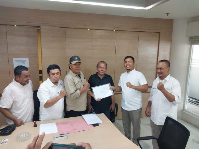 Calon Ketua Forum Wartawan Pemprovsu (FWP) Syaifullah resmi mendaftarkan diri.