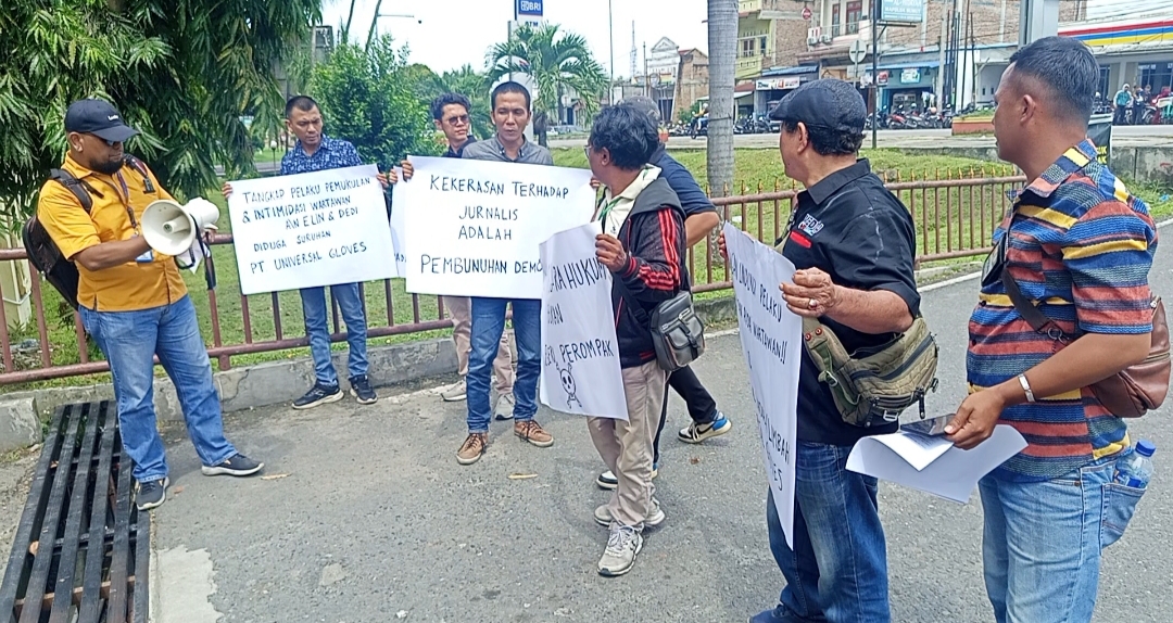 Aksi Demo Jurnalis Sumut: Copot Kapolsek Patumbak, Tangkap Pelaku Penganiayaan Terhadap Wartawan