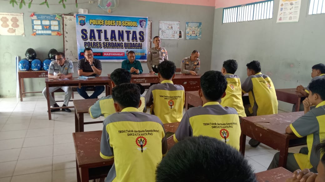 Jasa Raharja Tebing Tinggi Gelar Safety Campaign di SMK Kita Matapao