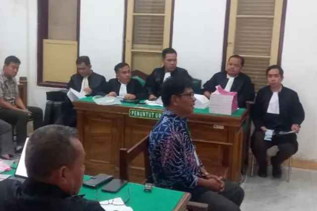Kasus Smartboard Langkat Rp29,5 Miliar, Hakim Pertanyakan Asal Undangan Bimtek yang Diikuti Kepala Sekolah