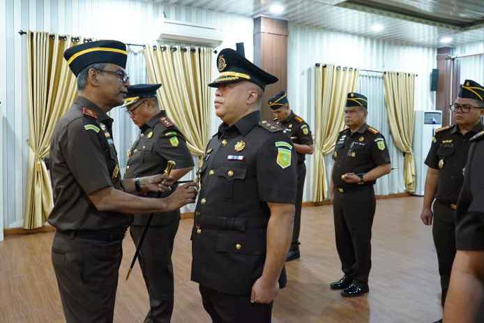Kajati Sumut Lantik Kajari Madina dan Dua Koordinator Kejatisu