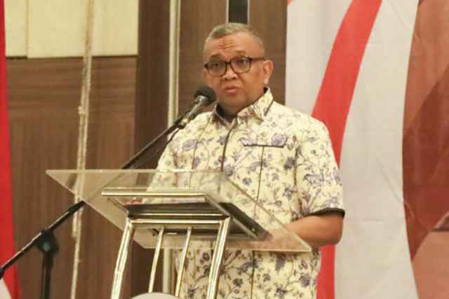 Wamenaker Ajak Serikat Buruh Berkolaborasi Revisi UU Ketenagakerjaan dan Regulasi K3