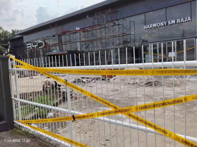 Belum Kantongi PBG, Pemko Medan Segel Bangunan Showroom BYD di Jalan SM Raja