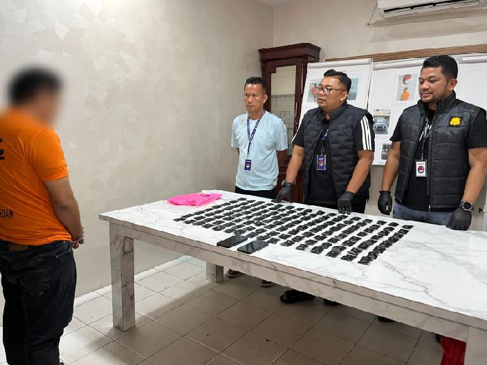 Kurir Vape Narkoba Jaringan Malaysia Diringkus di Hotel